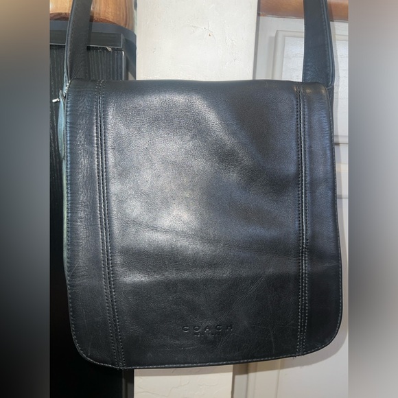 Coach Black Leather women’s Messenger Bag - Picture 1 of 6